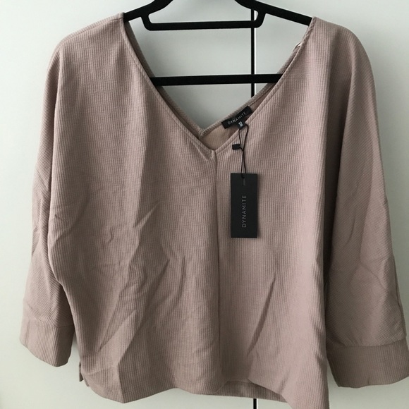 Dynamite v front and back slightly ribbed sweater - Picture 1 of 6